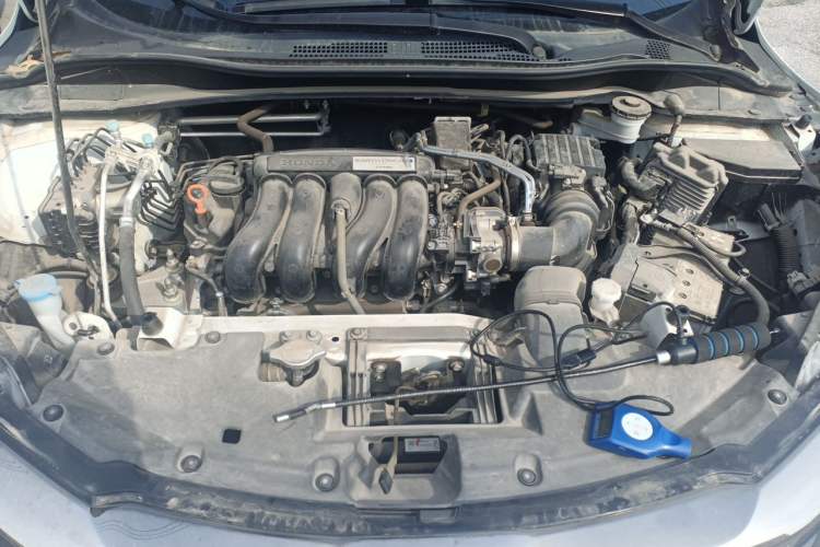 Used Honda Vezel 2020 1.5L CVT Pioneer Edition Engine Bay