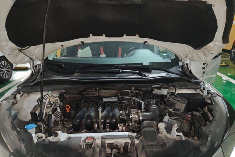 Used Honda Vezel 2020 1.5L CVT Luxury Edition Engine Bay
