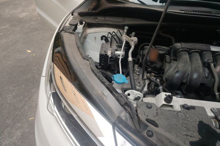 Used Honda Vezel 2020 1.5L CVT Pioneer Edition Engine Bay Right