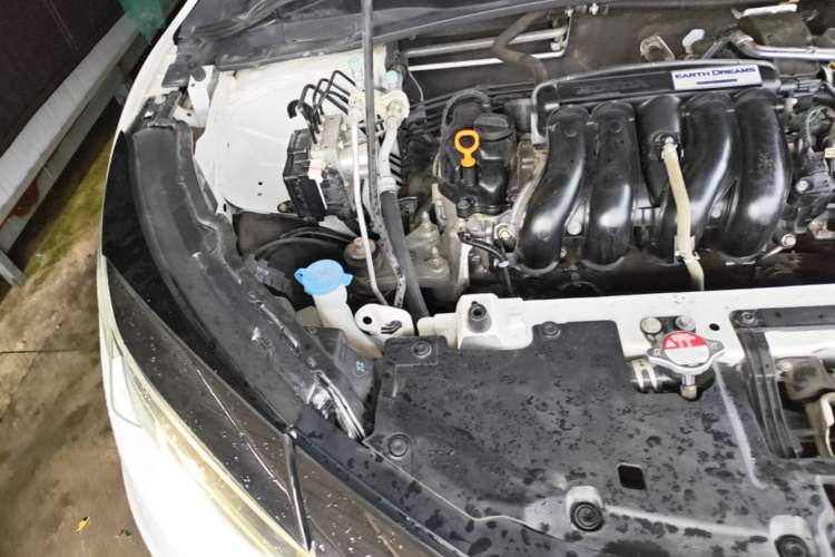Used Honda Vezel 2020 1.5L CVT Pioneer Edition Engine Bay Right