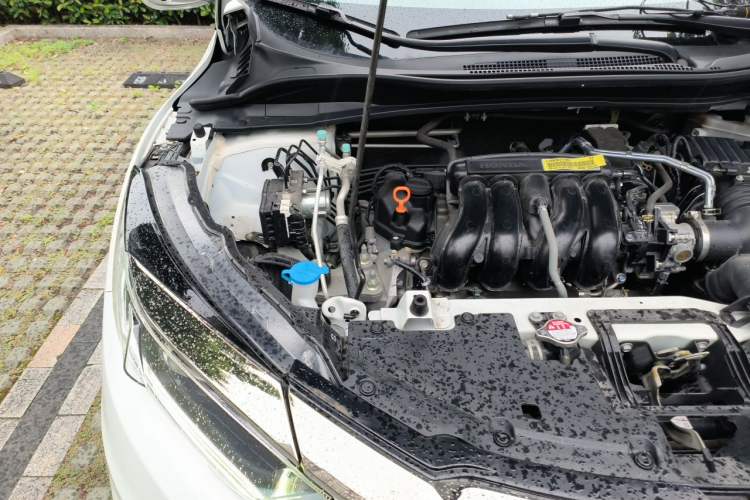 Used Honda Vezel 2020 1.5L CVT Pioneer Edition Engine Bay Right