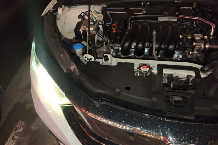 Used Honda Vezel 2020 1.5L CVT Pioneer Edition Engine Bay Right
