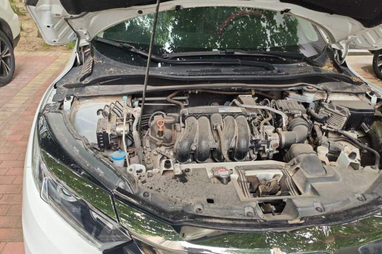 Used Honda Vezel 2020 1.5L CVT Elite Edition Engine Bay Right