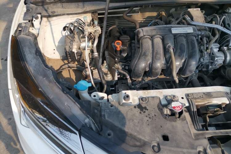 Used Honda Vezel 2020 1.5L CVT Elite Edition Engine Bay Right