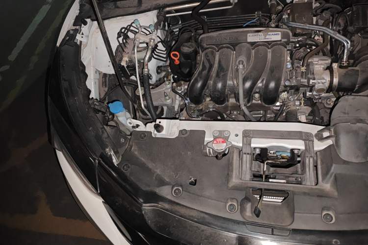 Used Honda Vezel 2020 1.5L CVT Pioneer Edition Engine Bay Right