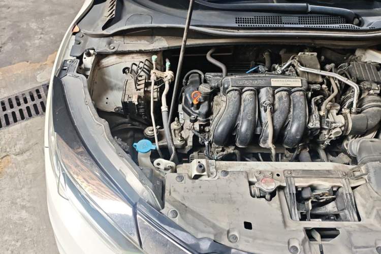 Used Honda Vezel 2020 1.5L CVT Pioneer Edition Engine Bay Right