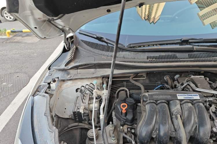 Used Honda Vezel 2020 1.5L CVT Pioneer Edition Engine Bay Right