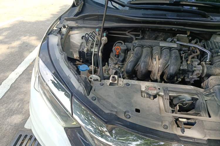 Used Honda Vezel 2020 1.5L CVT Pioneer Edition Engine Bay Right