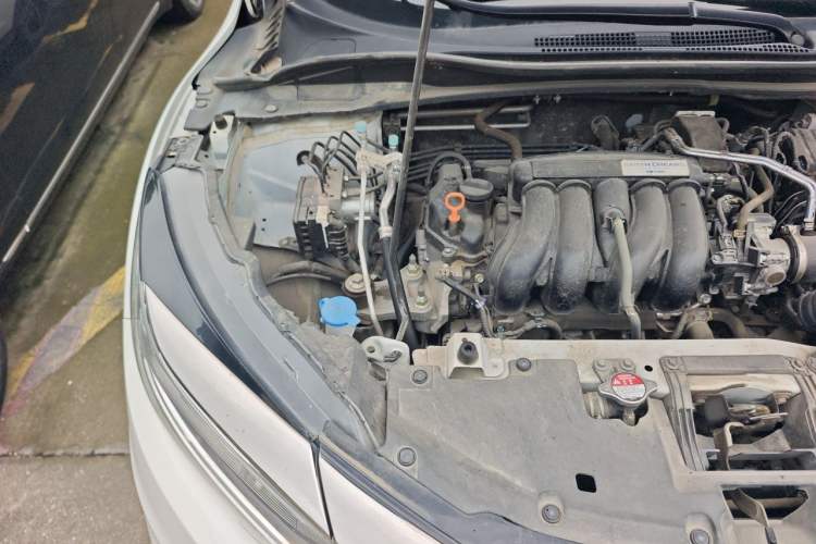 Used Honda Vezel 2020 1.5L CVT Luxury Edition Engine Bay Right