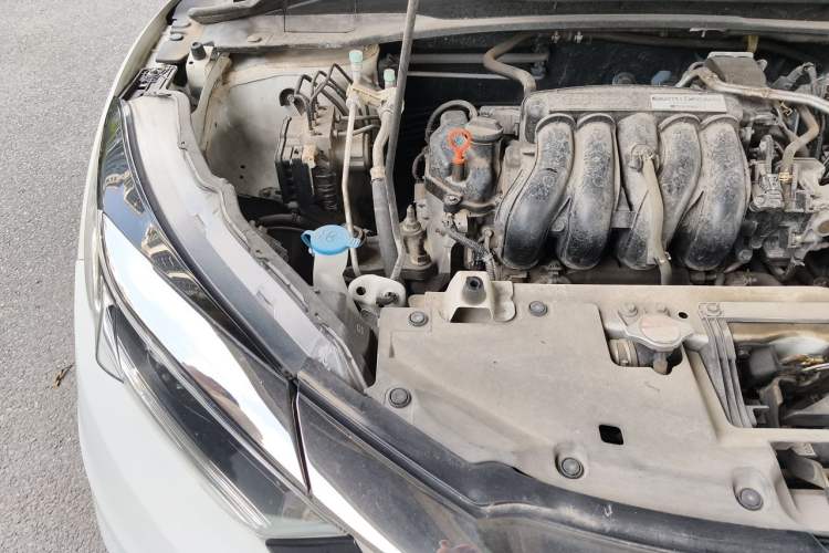 Used Honda Vezel 2020 1.5L CVT Pioneer Edition Engine Bay Right
