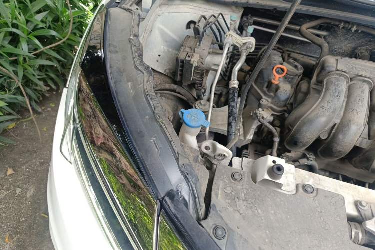 Used Honda Vezel 2020 1.5L CVT Pioneer Edition Engine Bay Right