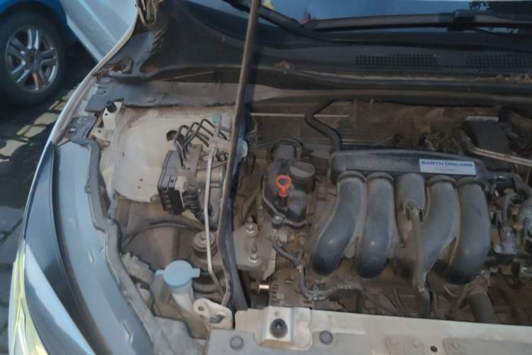 Used Honda Vezel 2020 1.5L CVT Elite Edition Engine Bay Right