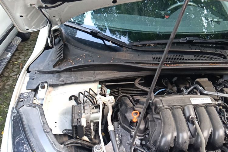 Used Honda Vezel 2020 1.5L CVT Pioneer Edition Engine Bay Right