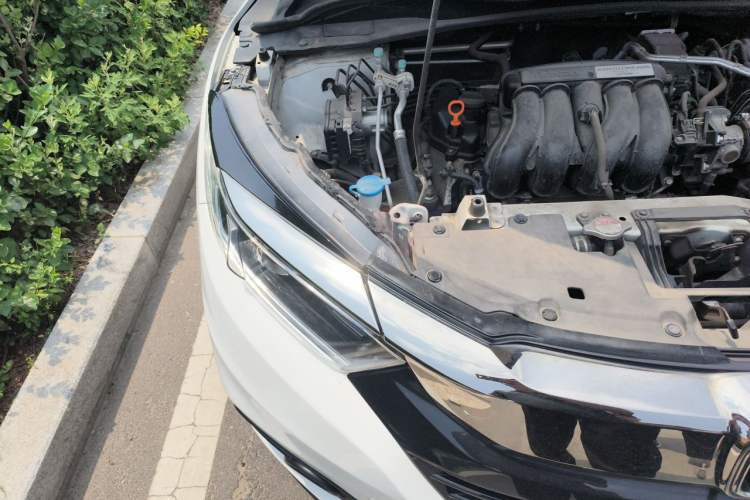 Used Honda Vezel 2020 1.5L CVT Elite Edition Engine Bay Right
