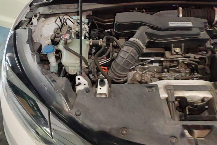 Used Honda Vezel 2020 220 TURBO CVT Luxury Edition Engine Bay Right