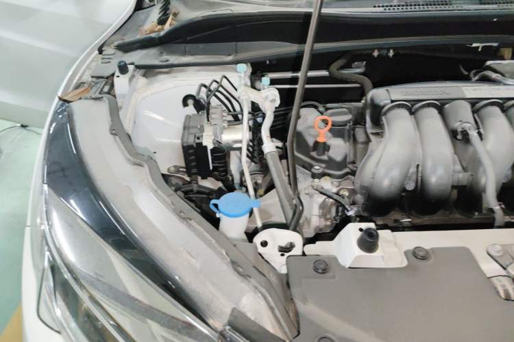 Used Honda Vezel 2020 1.5L CVT Pioneer Edition Engine Bay Right