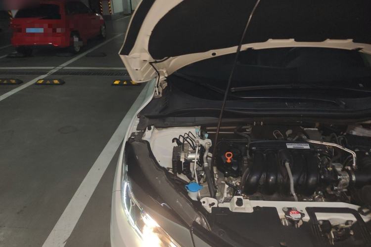 Used Honda Vezel 2020 1.5L CVT Pioneer Edition Engine Bay Right