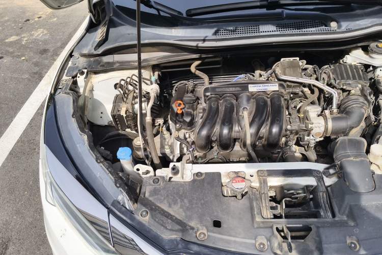 Used Honda Vezel 2020 1.5L CVT Pioneer Edition Engine Bay Right