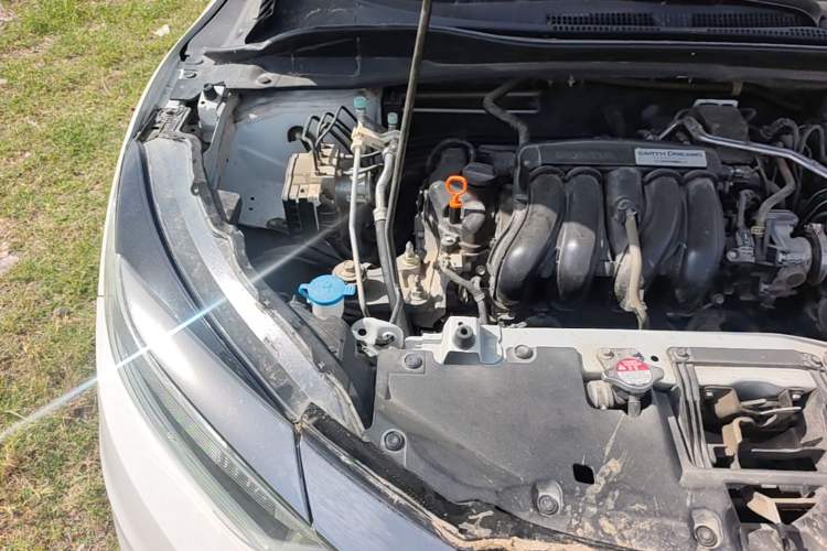 Used Honda Vezel 2020 1.5L CVT Luxury Edition Engine Bay Right