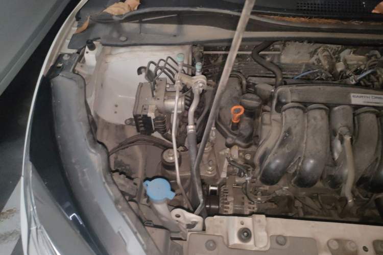 Used Honda Vezel 2020 1.5L CVT Pioneer Edition Engine Bay Right
