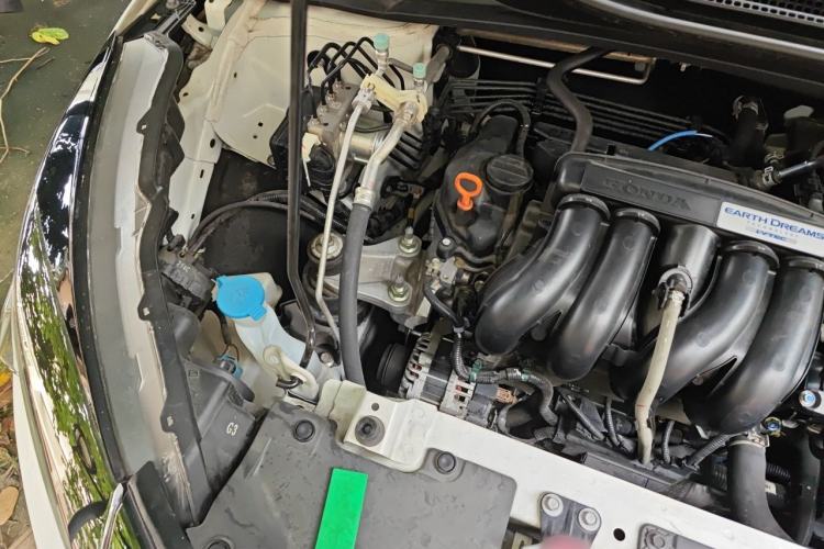 Used Honda Vezel 2020 1.5L CVT Pioneer Edition Engine Bay Right