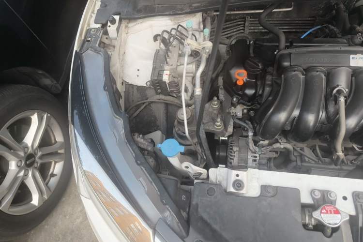 Used Honda Vezel 2020 1.5L CVT Pioneer Edition Engine Bay Right
