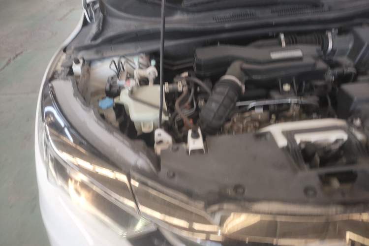 Used Honda Vezel 2020 220 TURBO CVT Elite Edition Engine Bay Right