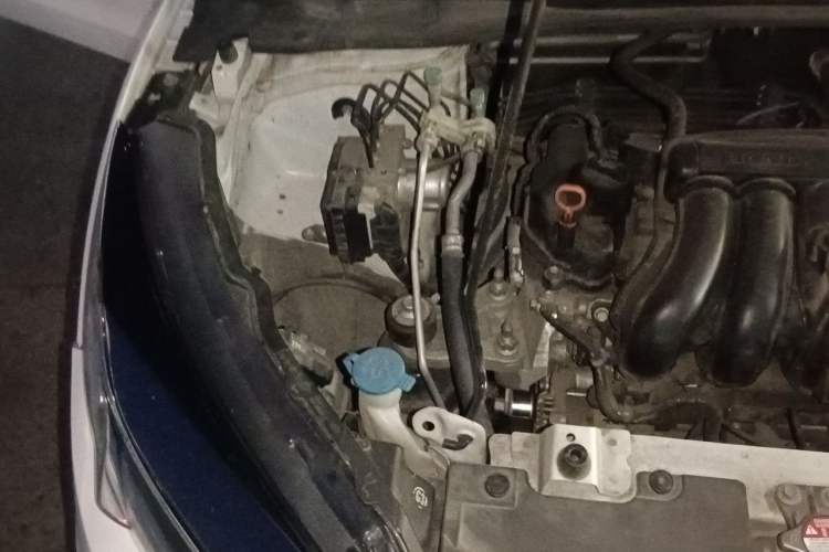 Used Honda Vezel 2020 1.5L CVT Pioneer Edition Engine Bay Right