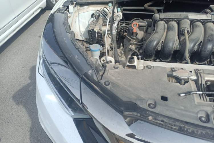 Used Honda Vezel 2020 1.5L CVT Pioneer Edition Engine Bay Right