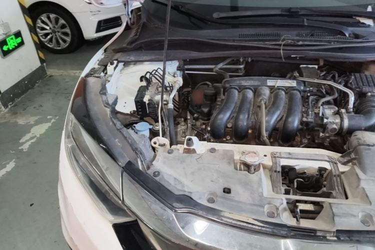 Used Honda Vezel 2020 1.5L CVT Luxury Edition Engine Bay Right
