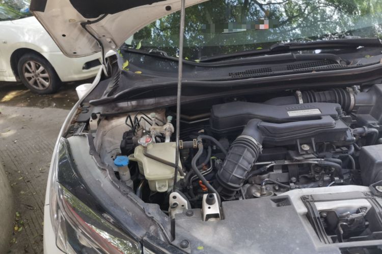 Used Honda Vezel 2020 220 TURBO CVT Elite Edition Engine Bay Right
