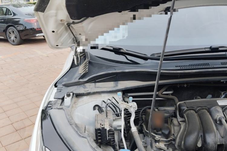 Used Honda Vezel 2020 1.5L CVT Luxury Edition Engine Bay Right