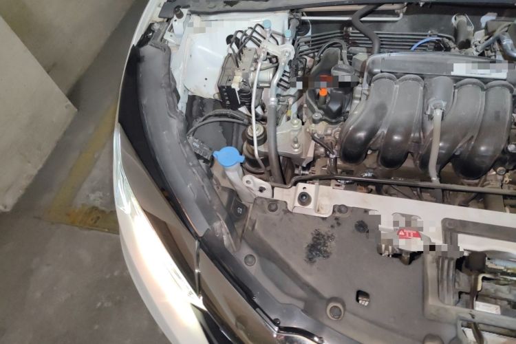 Used Honda Vezel 2020 1.5L CVT Elite Edition Engine Bay Right