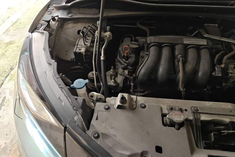 Used Honda Vezel 2020 1.5L CVT Pioneer Edition Engine Bay Right