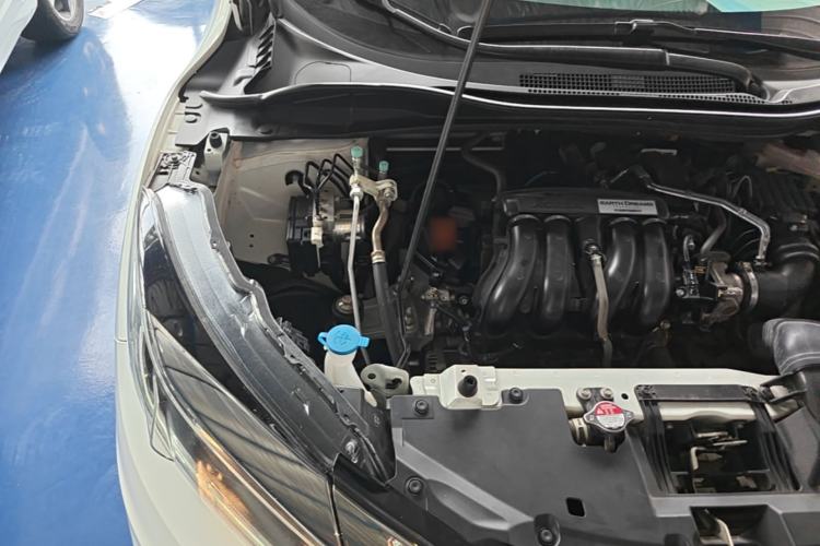 Used Honda Vezel 2020 1.5L CVT Elite Edition Engine Bay Right