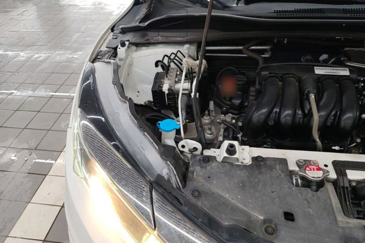 Used Honda Vezel 2020 1.5L CVT Pioneer Edition Engine Bay Right