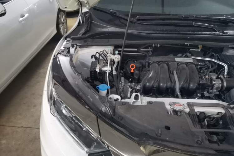 Used Honda Vezel 2020 1.5L CVT Pioneer Edition Engine Bay Right