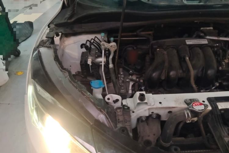 Used Honda Vezel 2020 1.5L CVT Pioneer Edition Engine Bay Right