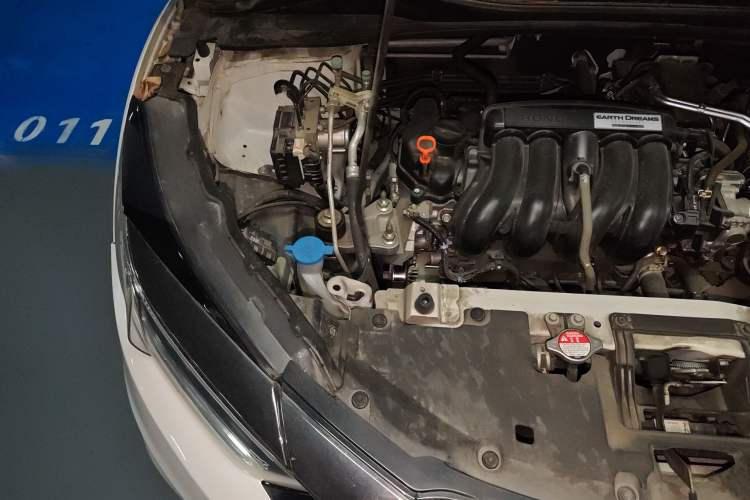 Used Honda Vezel 2020 1.5L CVT Pioneer Edition Engine Bay Right