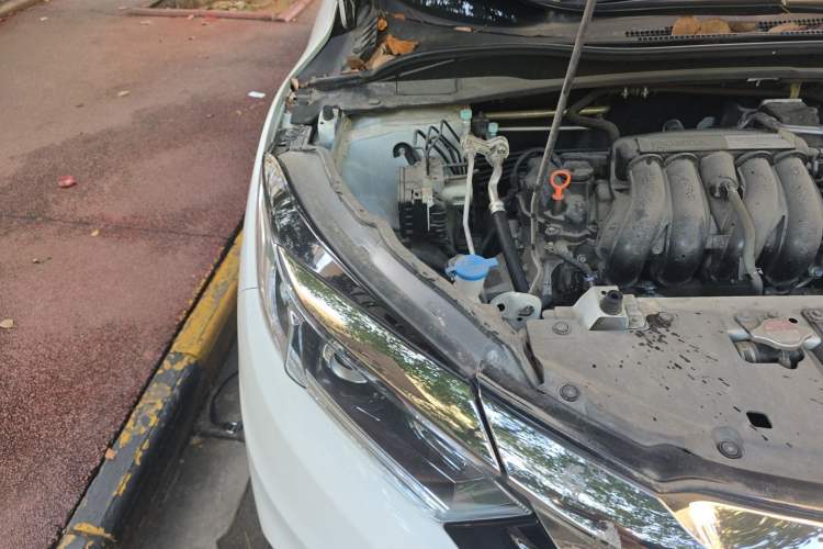 Used Honda Vezel 2020 1.5L CVT Pioneer Edition Engine Bay Right