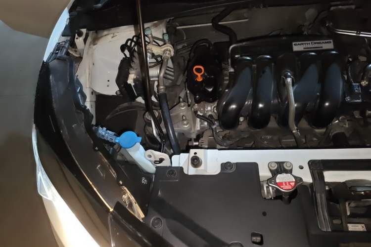 Used Honda Vezel 2020 1.5L CVT Elite Edition Engine Bay Right