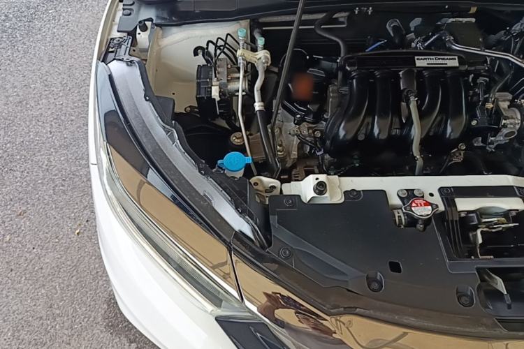 Used Honda Vezel 2020 1.5L CVT Luxury Edition Engine Bay Right