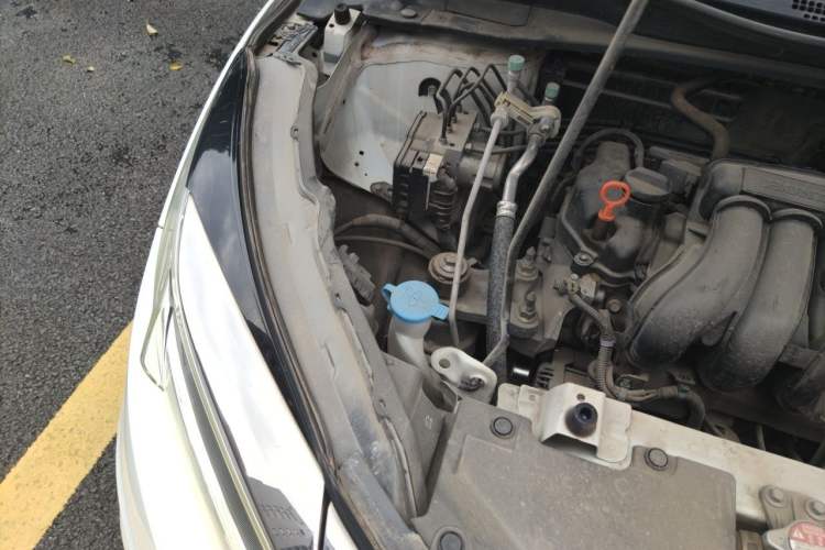 Used Honda Vezel 2020 1.5L CVT Pioneer Edition Engine Bay Right