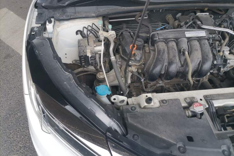 Used Honda Vezel 2020 1.5L CVT Pioneer Edition Engine Bay Right