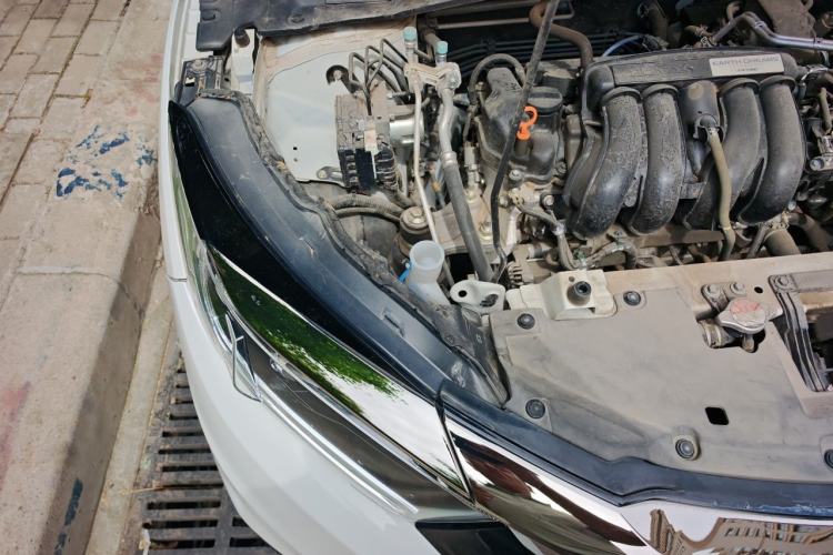 Used Honda Vezel 2020 1.5L CVT Elite Edition Engine Bay Right