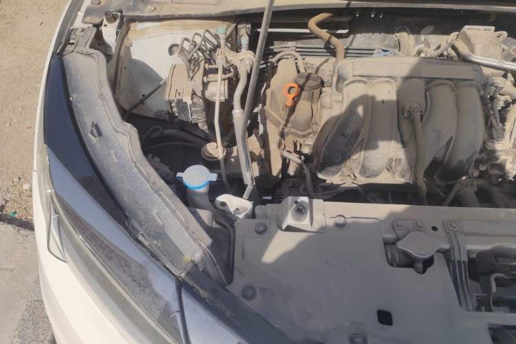 Used Honda Vezel 2020 1.5L CVT Elite Edition Engine Bay Right
