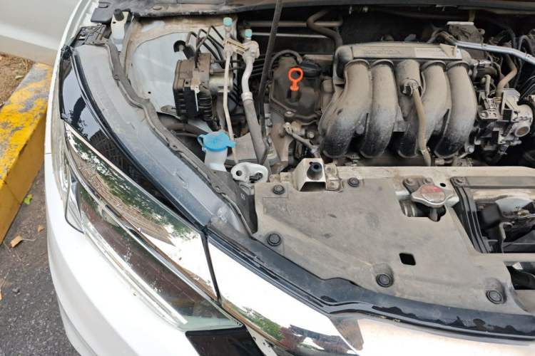 Used Honda Vezel 2020 1.5L CVT Elite Edition Engine Bay Right