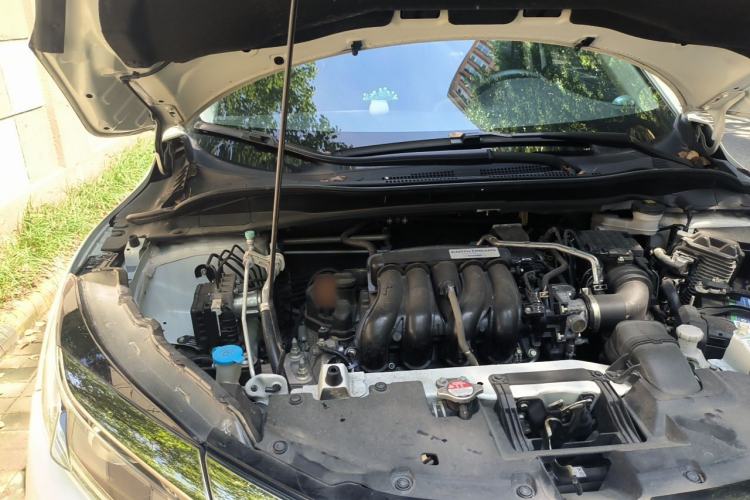 Used Honda Vezel 2020 1.5L CVT Pioneer Edition Engine Bay Right