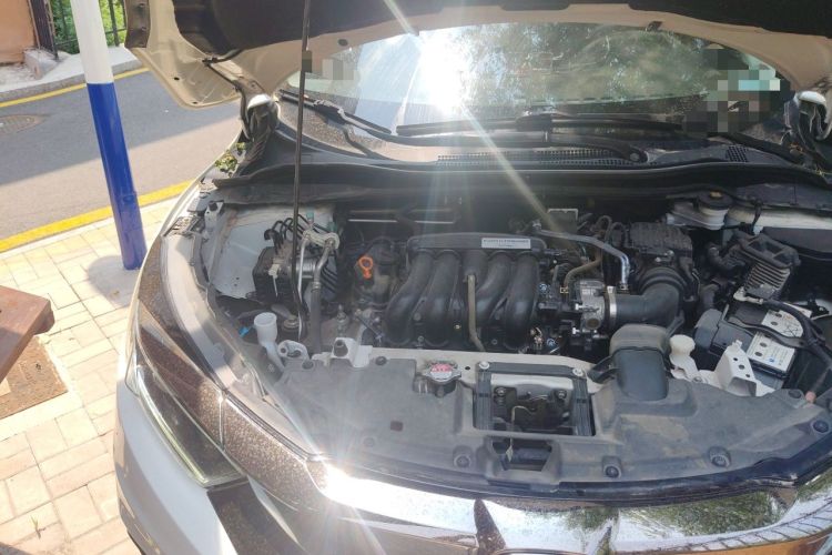Used Honda Vezel 2020 1.5L CVT Pioneer Edition Engine Bay Right
