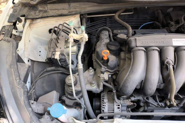 Used Honda Vezel 2020 1.5L CVT Luxury Edition Engine Bay Right